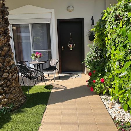 Elegant Glyfada Apartment-Private Garden-Near Metro Athens Ngoại thất bức ảnh