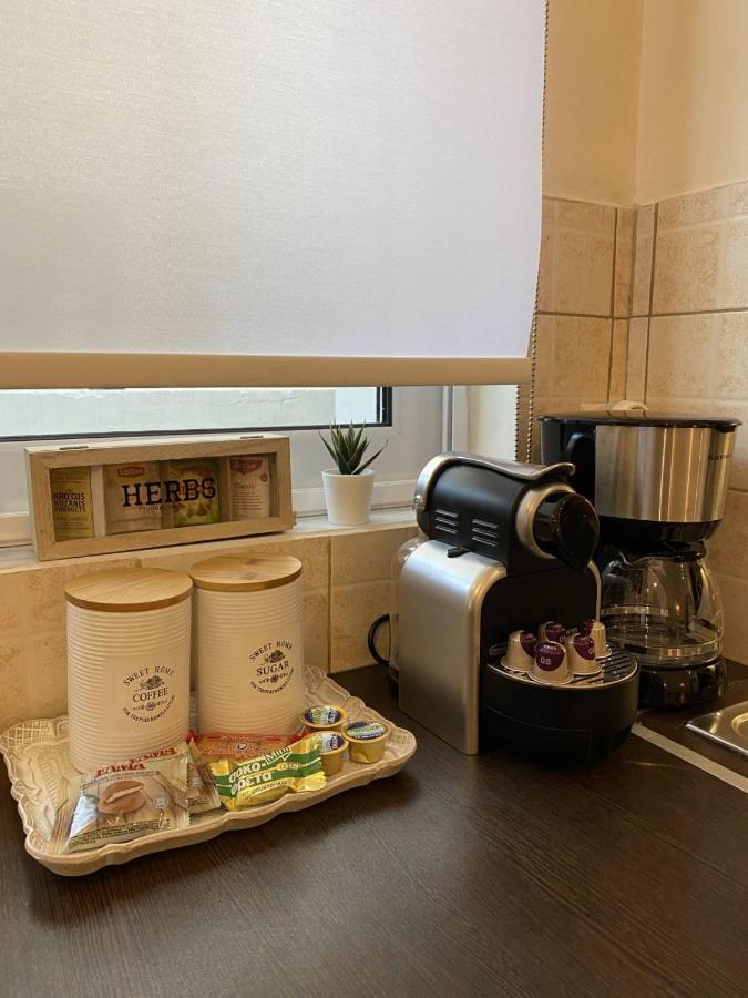 Elegant Glyfada Apartment-Private Garden-Near Metro Athens Ngoại thất bức ảnh