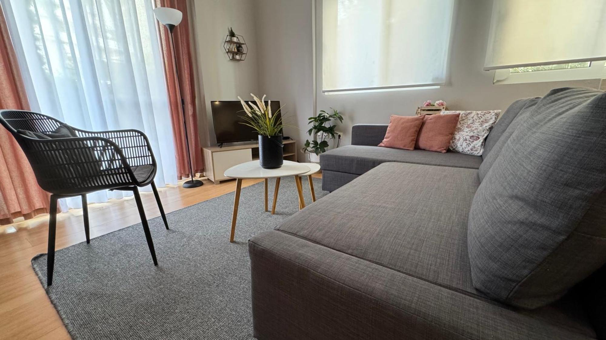 Elegant Glyfada Apartment-Private Garden-Near Metro Athens Ngoại thất bức ảnh
