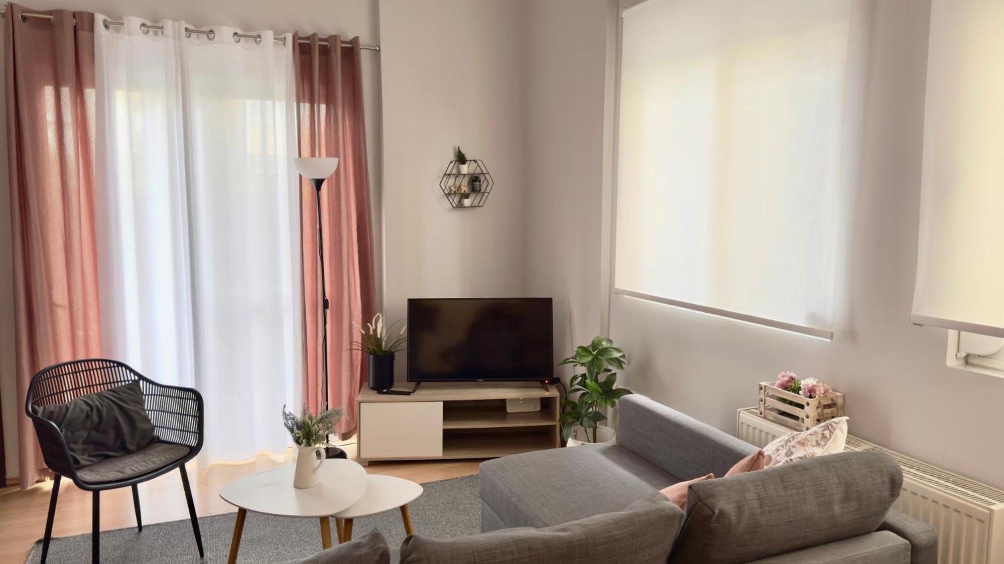 Elegant Glyfada Apartment-Private Garden-Near Metro Athens Ngoại thất bức ảnh