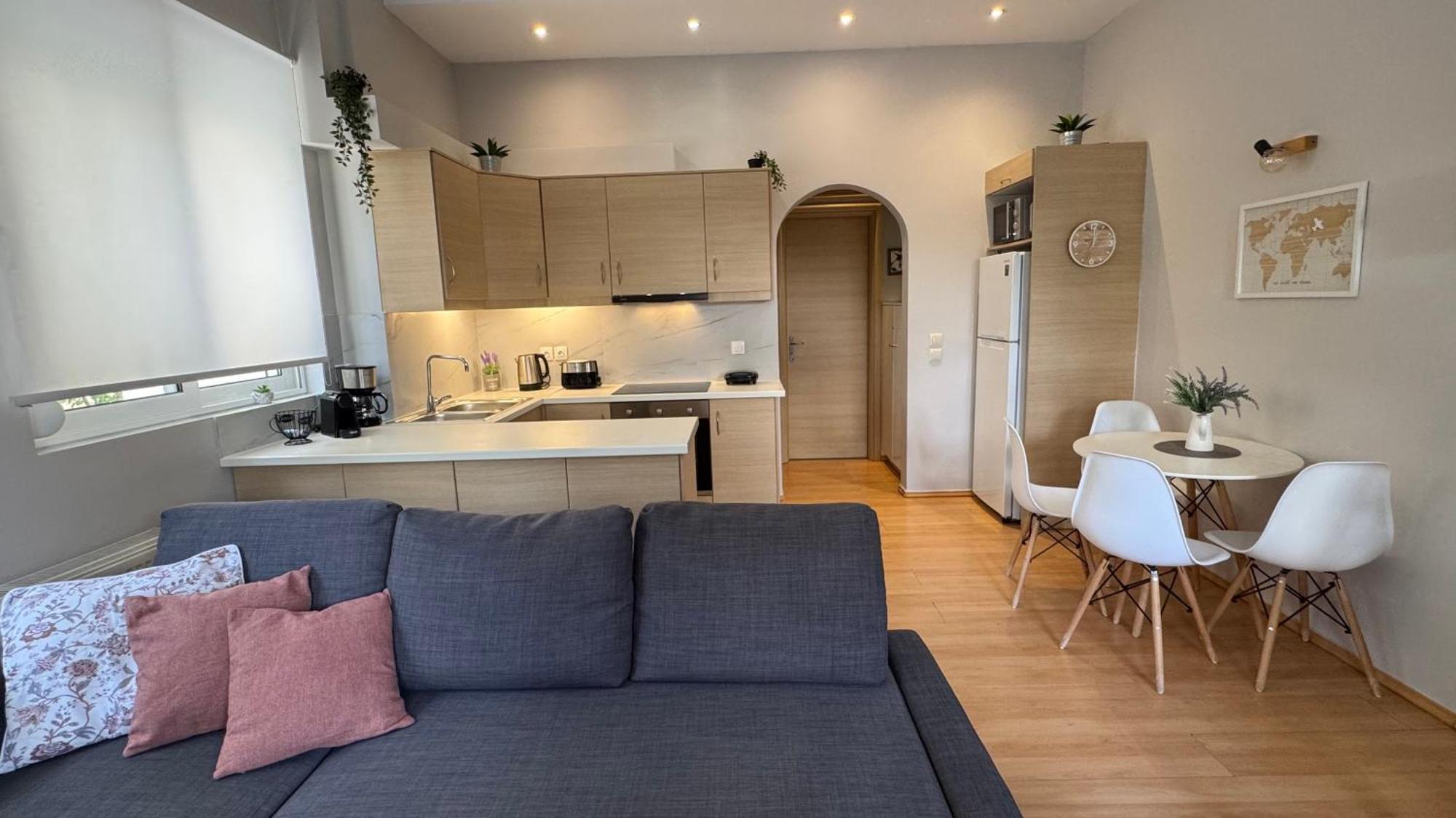 Elegant Glyfada Apartment-Private Garden-Near Metro Athens Ngoại thất bức ảnh